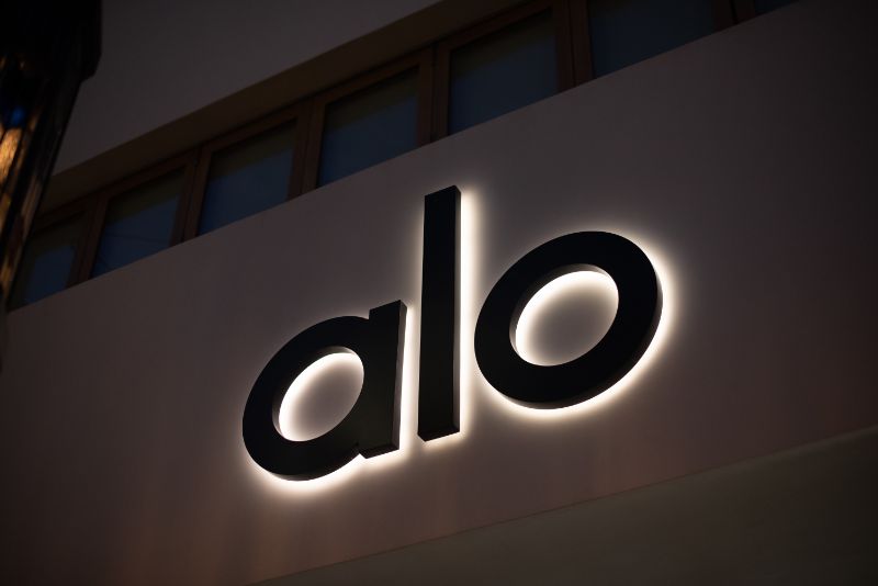 Alo Yoga Luxury Brand